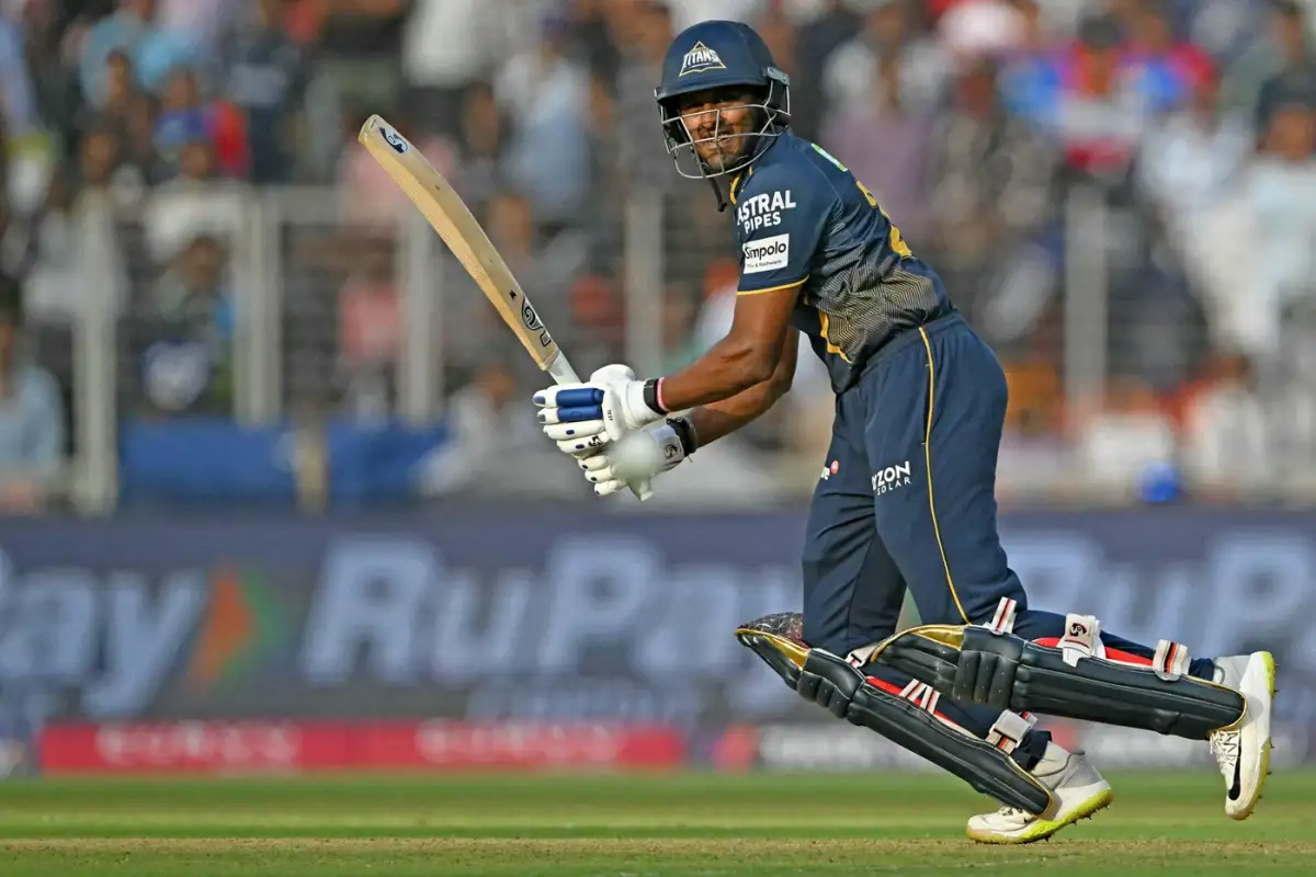 SAI_SUDHARSHAN hitting of-side shot